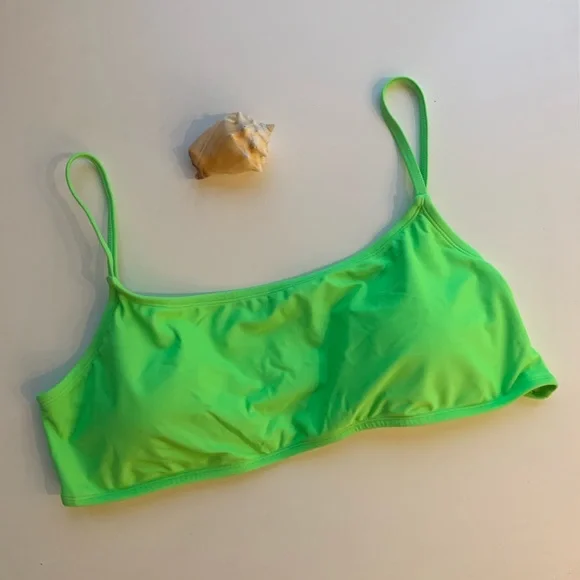 Beautiful Bikini Top👙💚☀️✨ - Picture 6 of 6